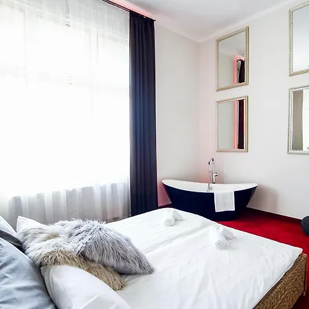 Red King Apartament *